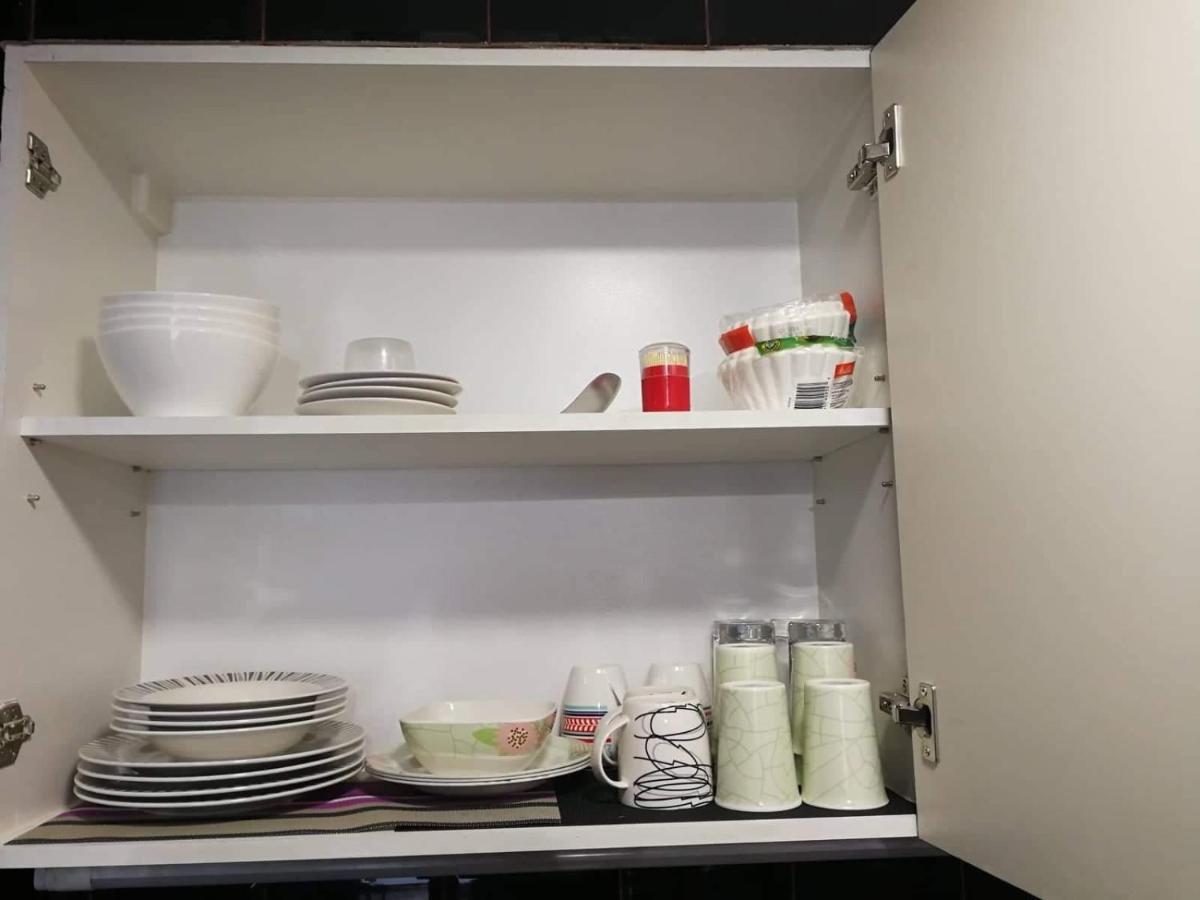 Cubao Manhattan Heights Unit 11Pq Tower B, 1Br Quezon City Buitenkant foto
